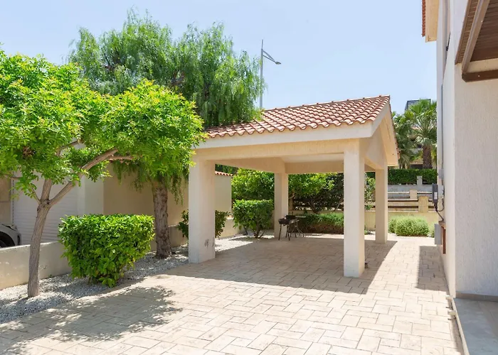 Seaview Villa Mia